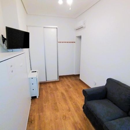 Puerta Del Sol - Apartamento Para 6 マドリード エクステリア 写真