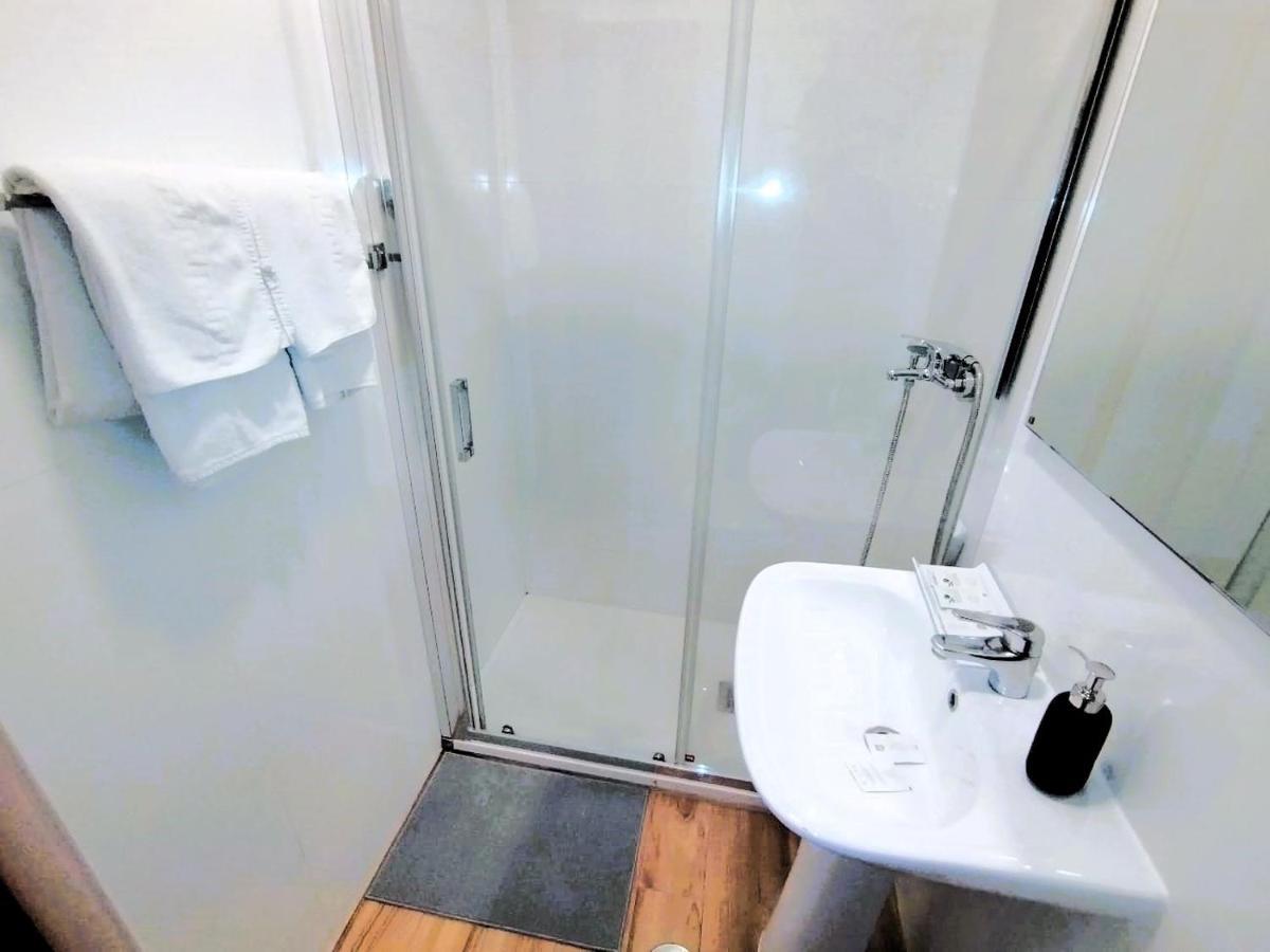 Puerta Del Sol - Apartamento Para 6 マドリード エクステリア 写真